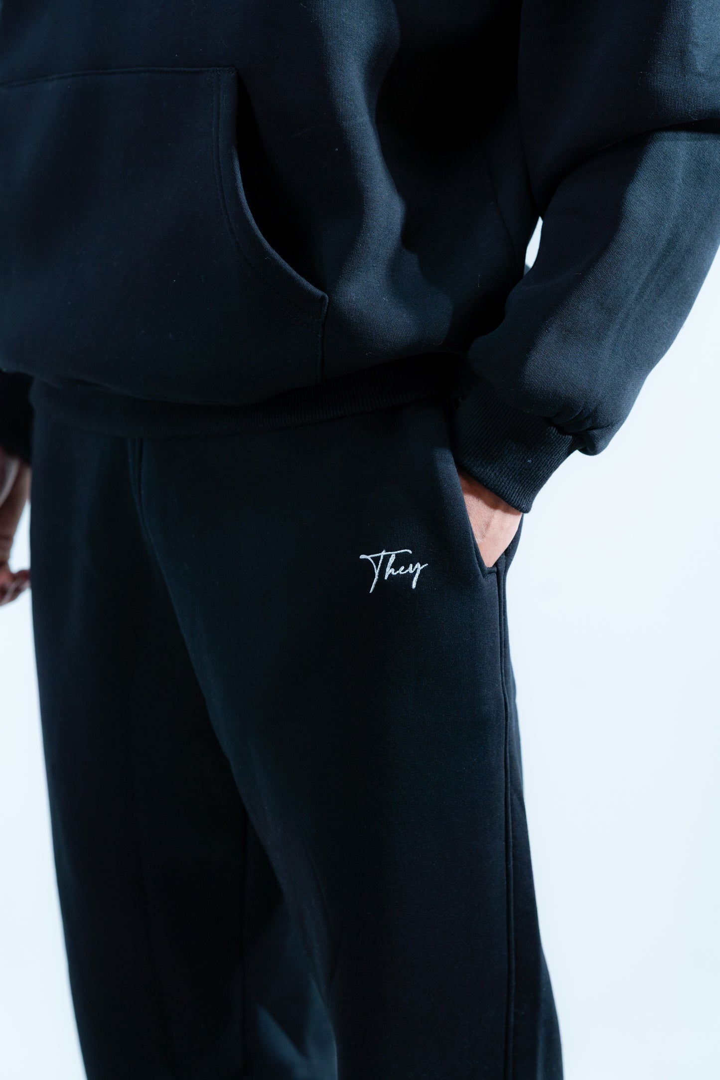 Black Sweatpants – Unisex